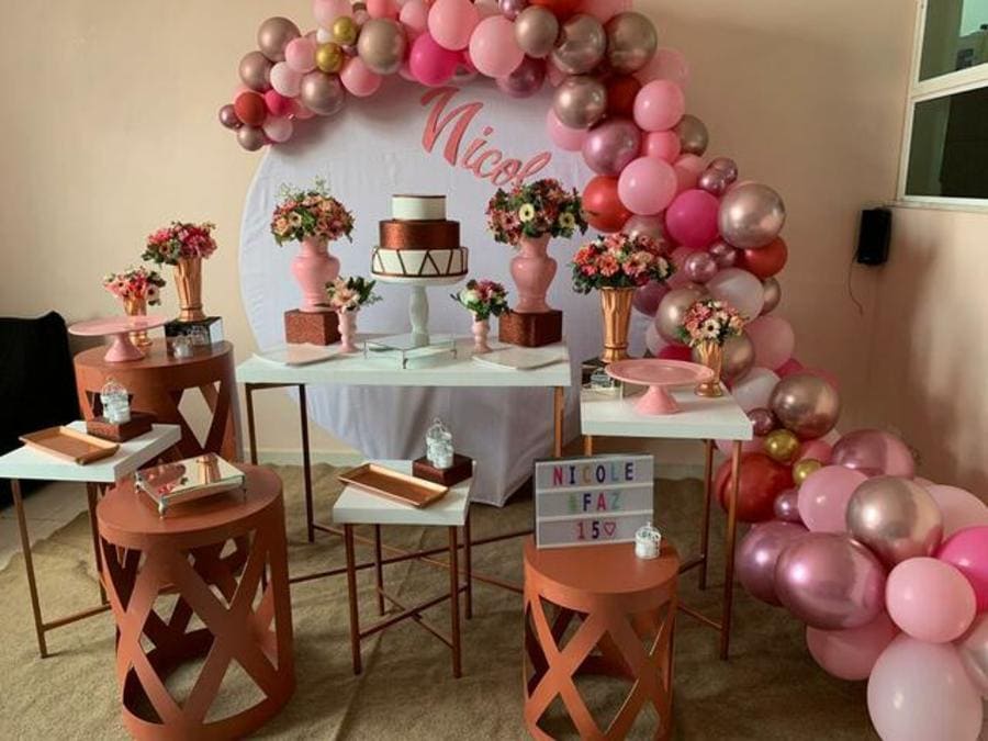 Aluguel de Decoração Para Festa Infantil Aniversários Mesa Cilindro