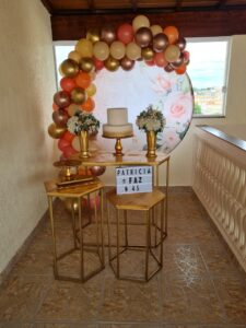 Aluguel Mini Table Rosas Claras (6)