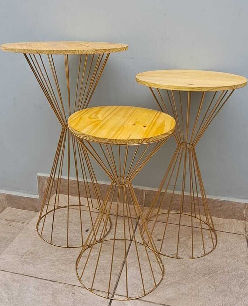 Trio de mesas redonda bailarina dourada