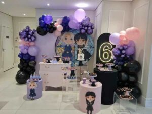 Aluguel Mini Table Wandinha