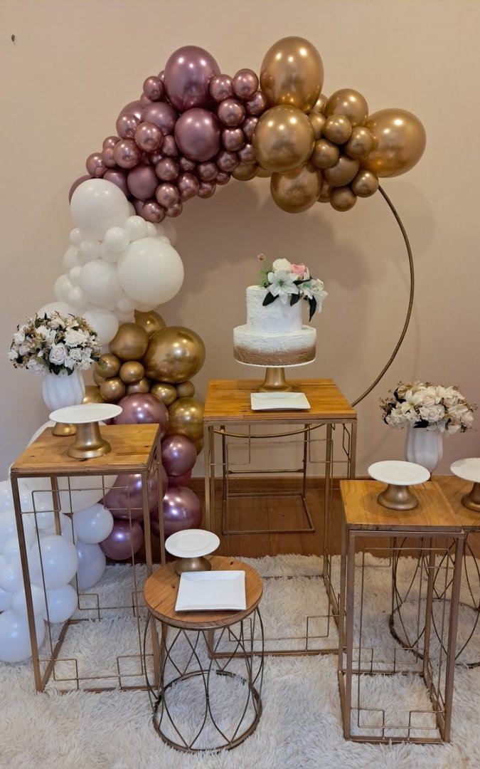 Mini Table Rose Dourado e Branco