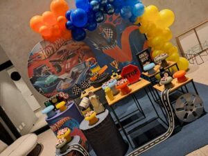 Mini Table Hot Wheels Luxo