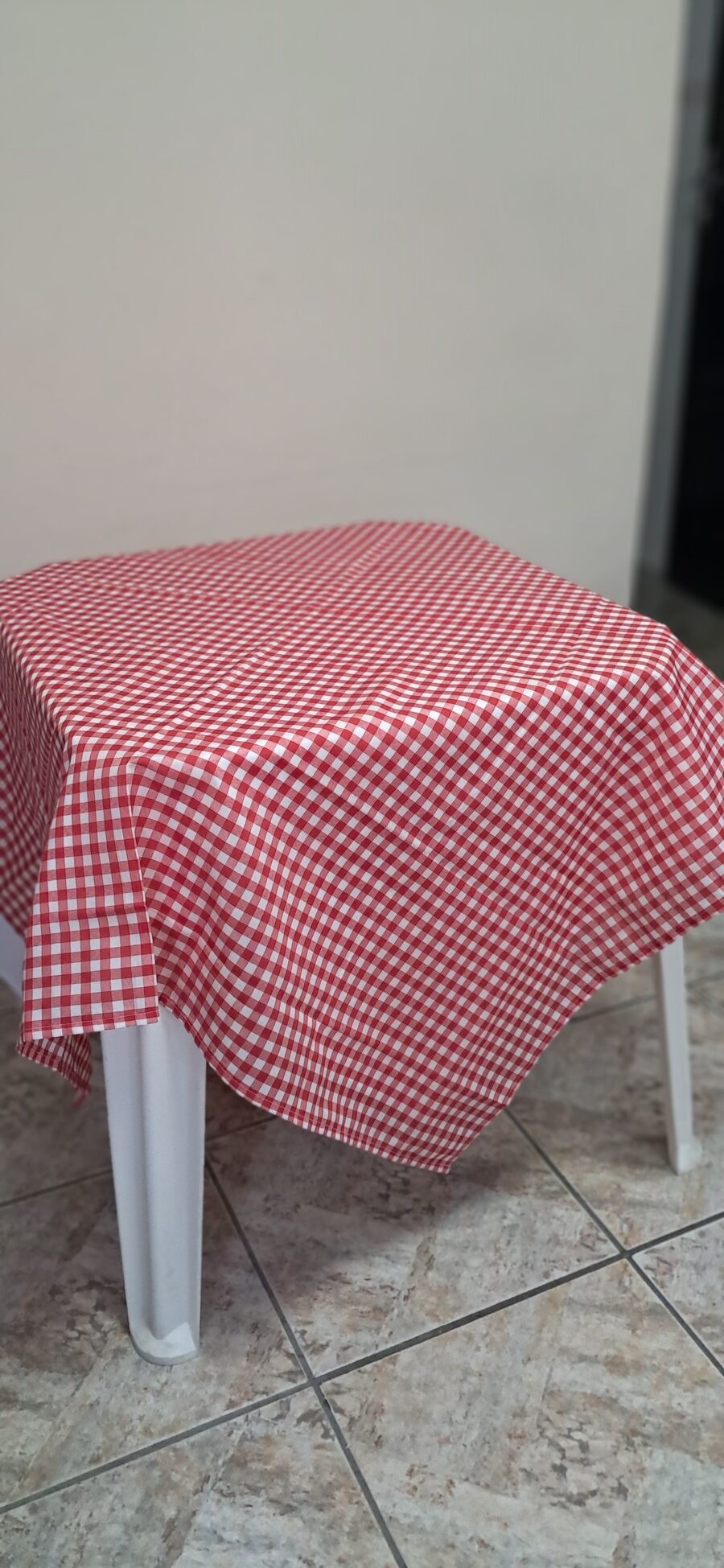 Toalha de mesa xadrez vermelha Toalha de mesa xadrez vermelha