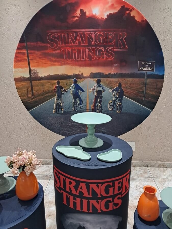 Pegue-Monte_Stranger-Things-Hawkins_Básico Pegue-Monte_Stranger-Things-Hawkins_Básico