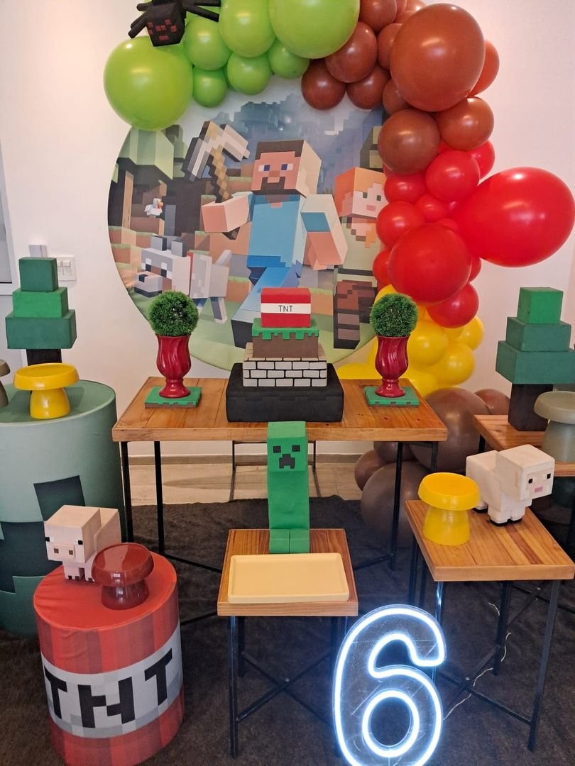 Mini-Table_Minecraft_Luxo Mini-Table_Minecraft_Luxo